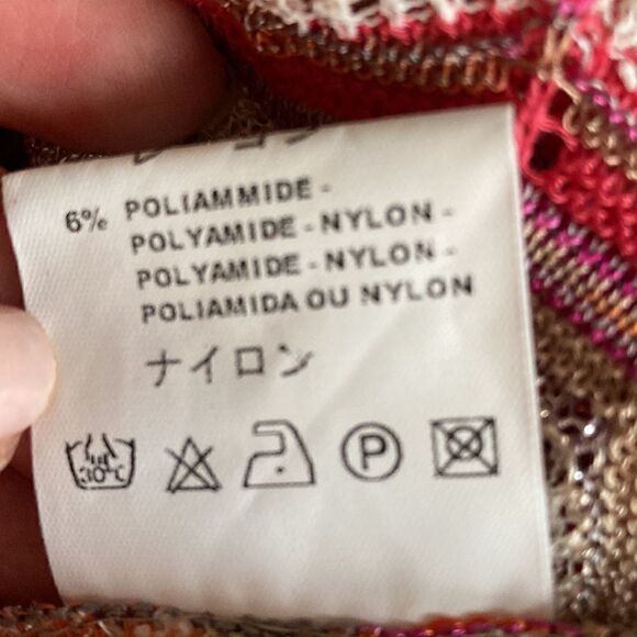 Italian Multicolor Knit Skirt with Covered Elastic Waistband and Scalloped Hem. - Picture 9 of 9